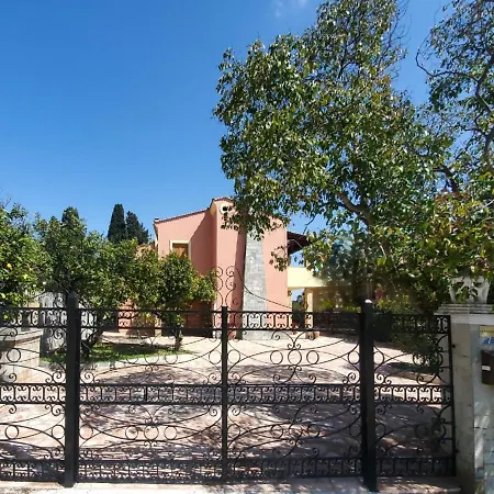 Poli House Family W/ Pool *